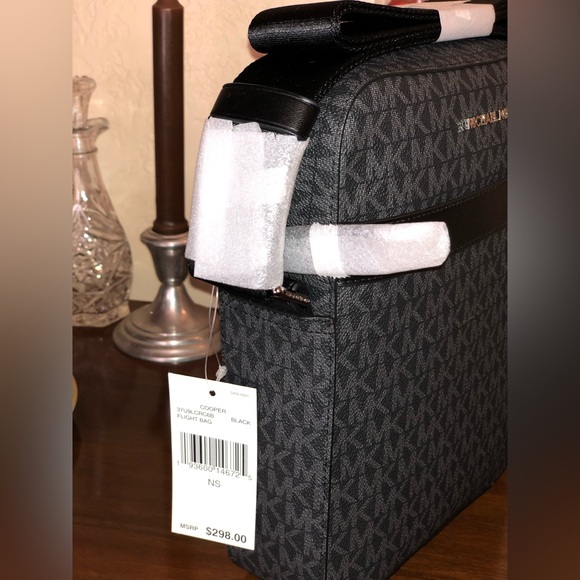 💥SOLD💥 - Micheal Kors - Cooper Flight Bag - NWT - Picture 8 of 15